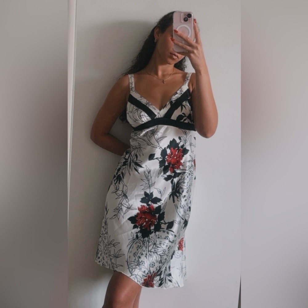 Vintage Y2K Byerwear too! Satin Watercolor Floral Sweetheart V Neck Mini Dress
